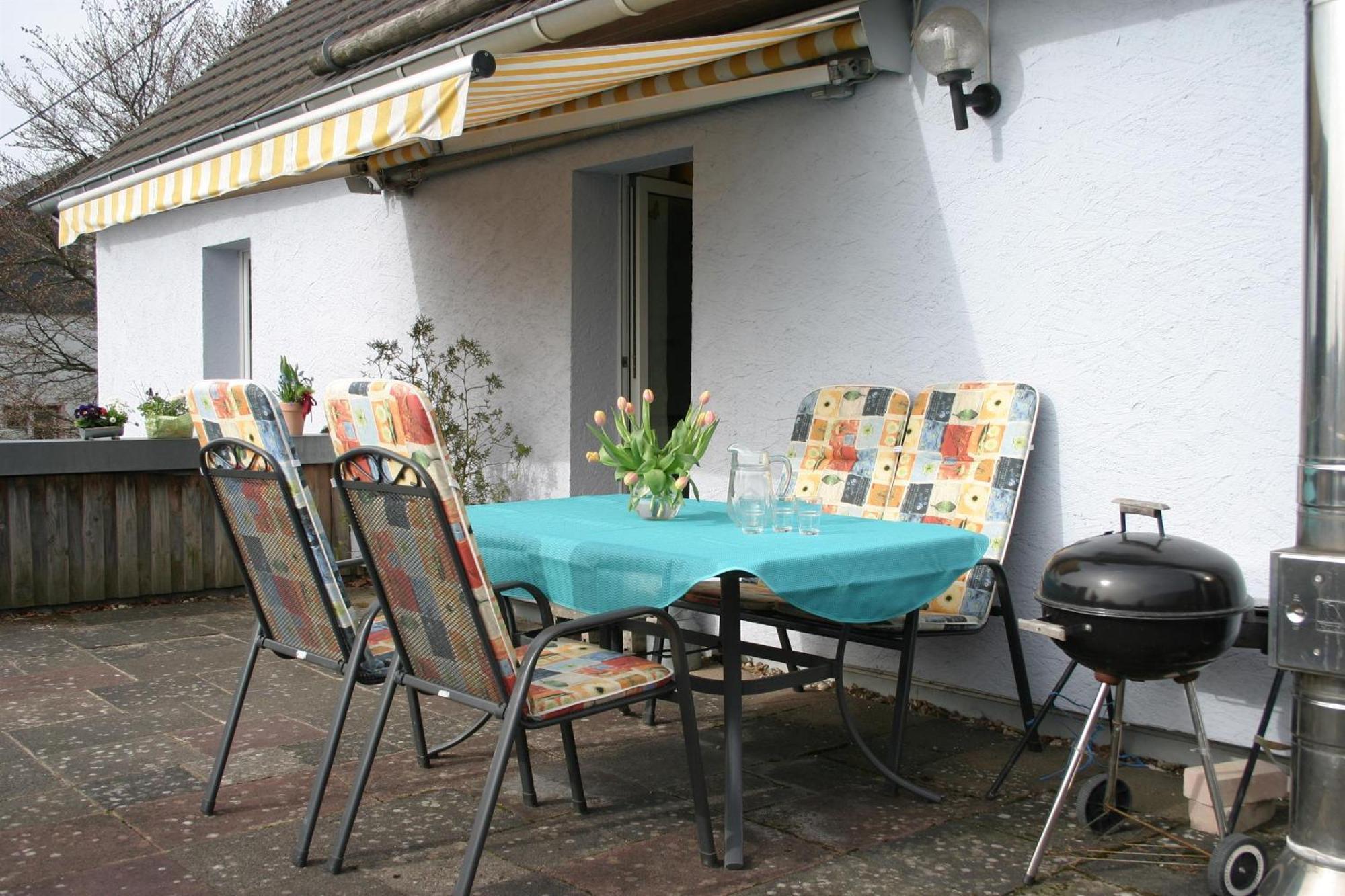 Isi-Hof Villa Schonfeld  Bilik gambar